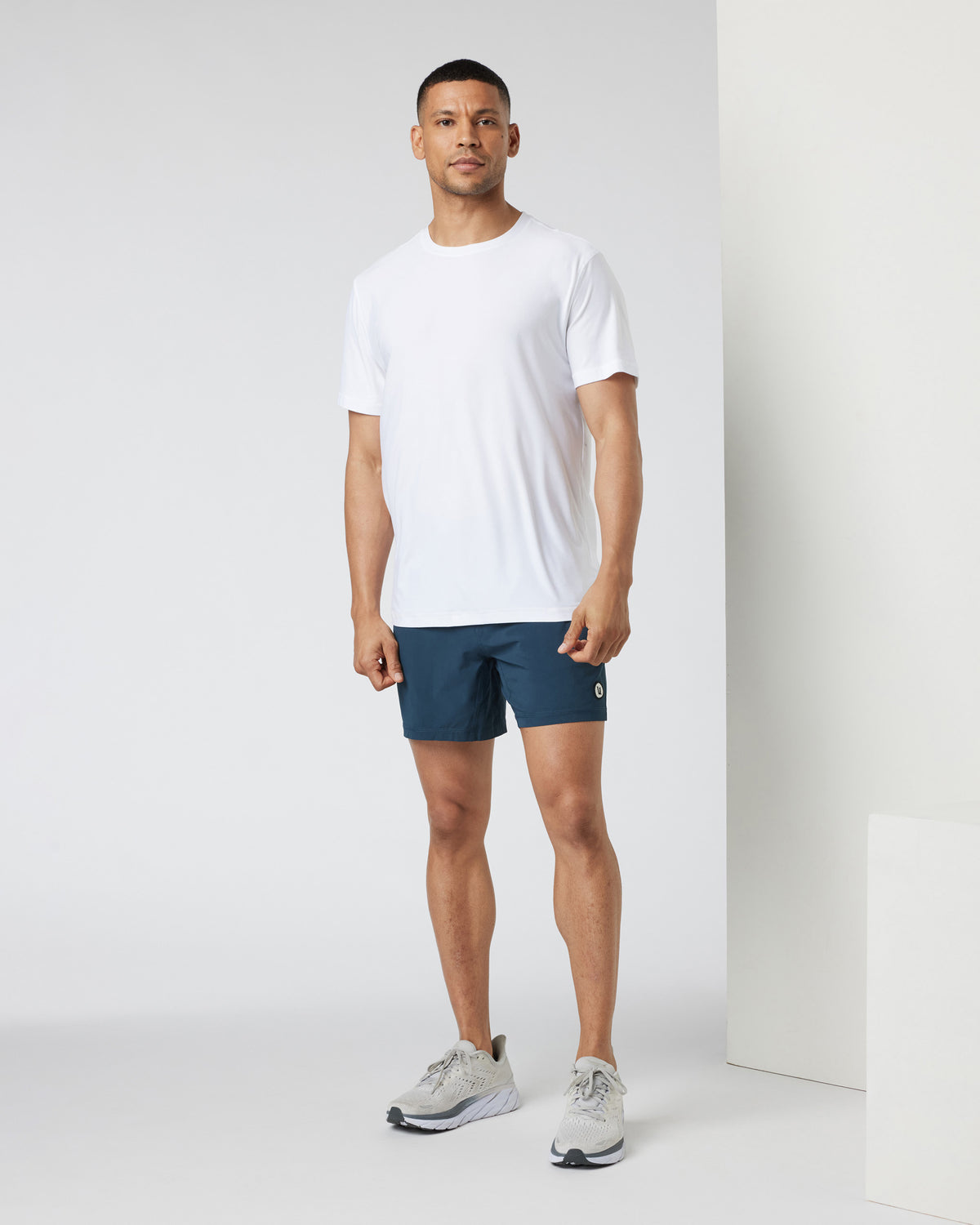 Strato Tech Tee Men's White Tech Shirt | Vuori outlet