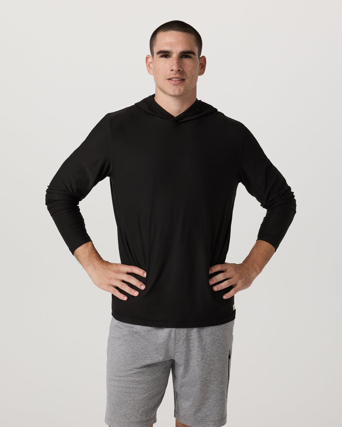 Strato Tech Hoodie Men's Black Long Sleeve Hoodie | Vuori shop