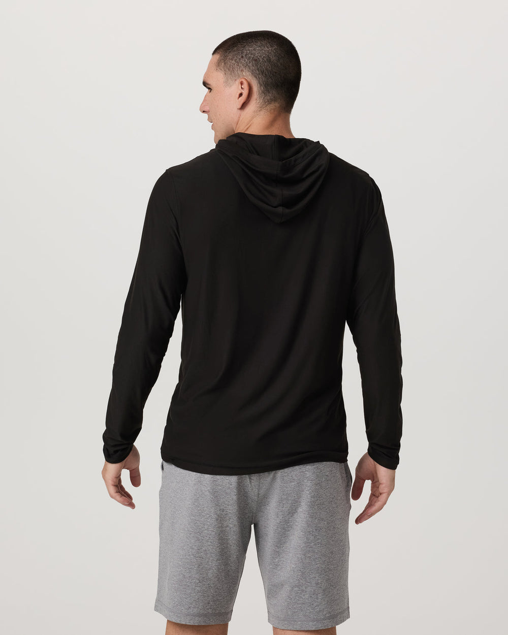 Strato Tech Hoodie Men's Black Long Sleeve Hoodie | Vuori shop