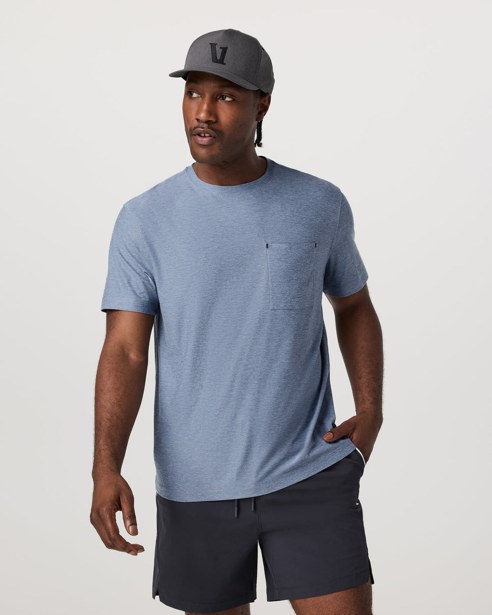 Men's Short Sleeve Strato Pocket Tee - Relaxed Chambray | Vuori online