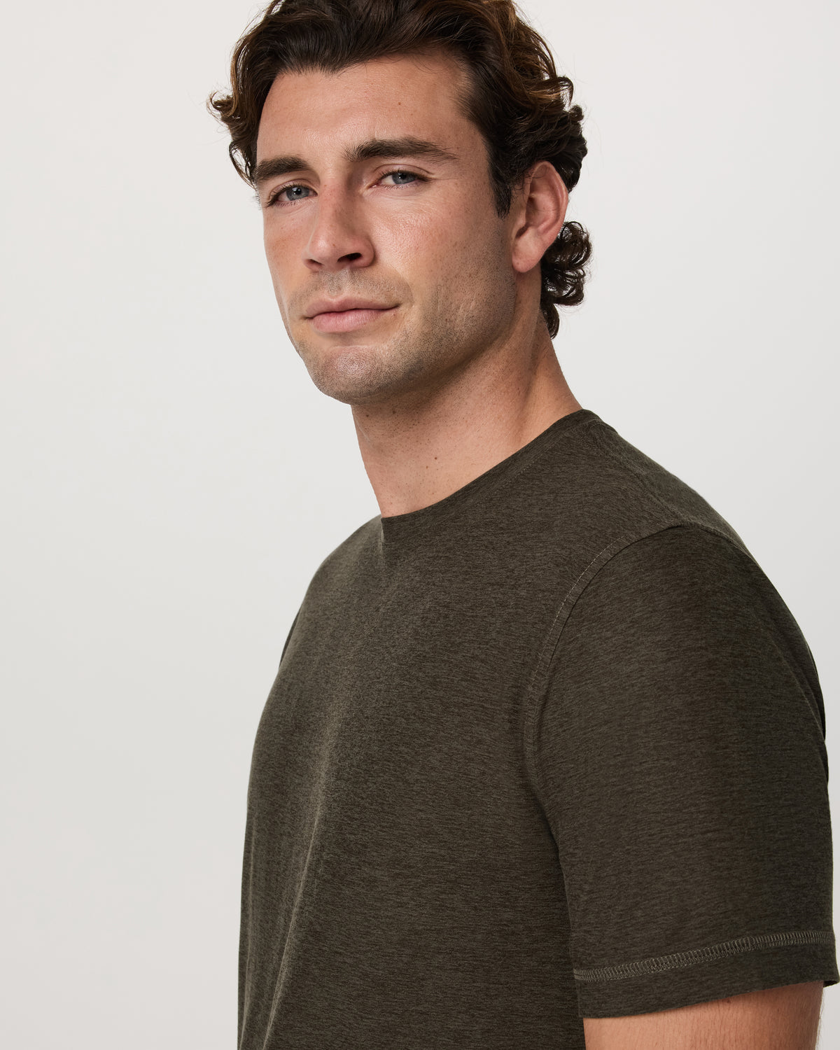 Strato Tech Tee Men's Dark Oregano Heather T-Shirt | Vuori outlet