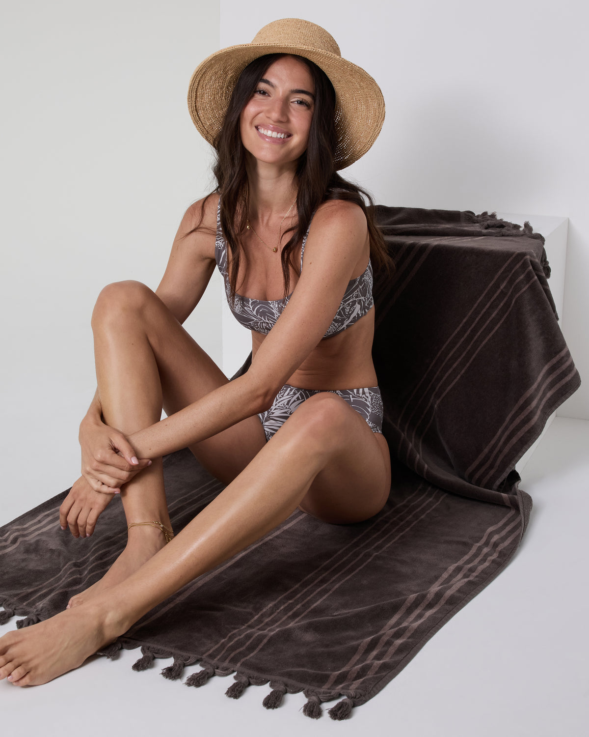 Fringe Beach Towel Java Quick Dry Towel | Vuori for sale