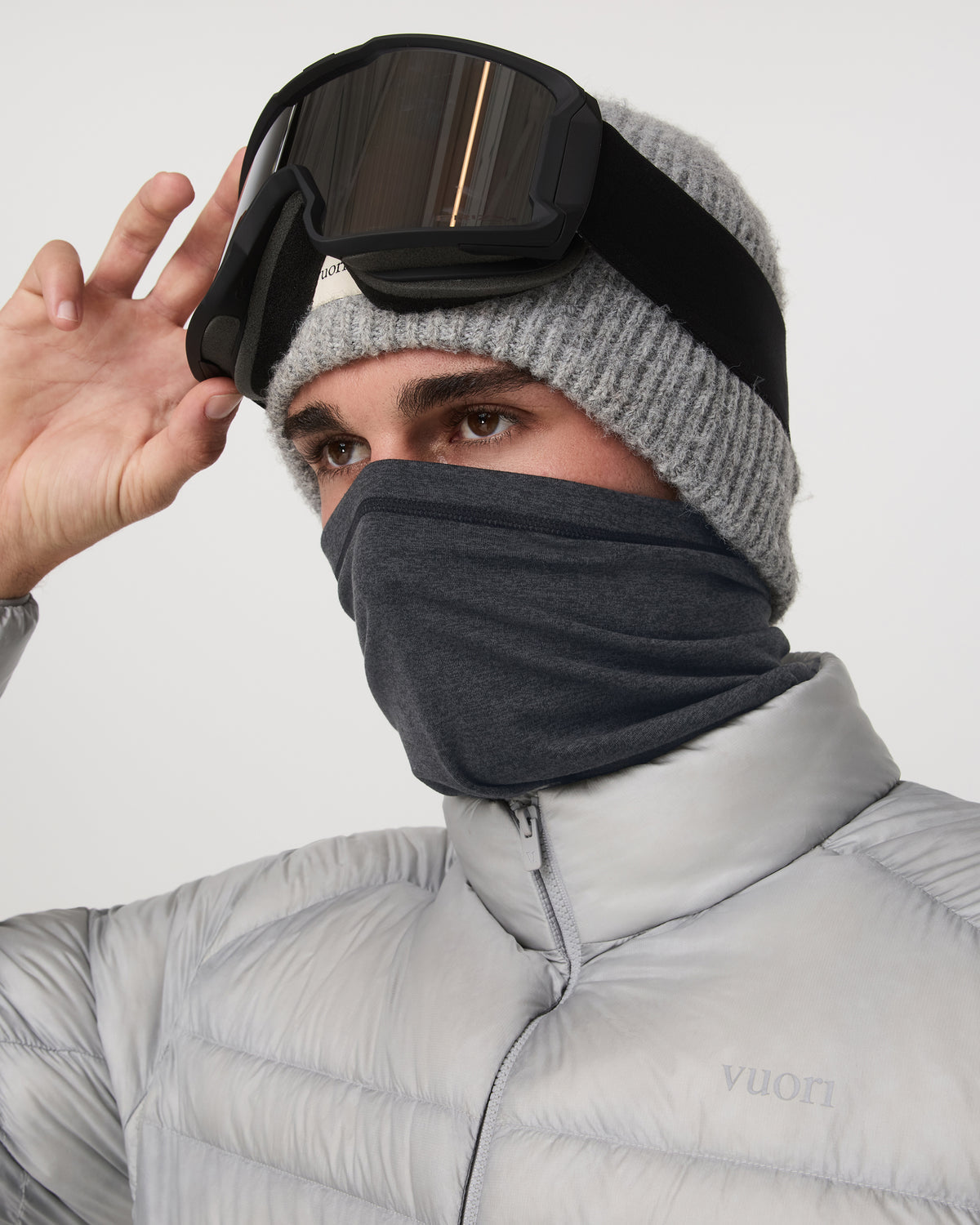 DreamKnit Neck Gaiter Charcoal Heather Gaiter | Vuori outlet