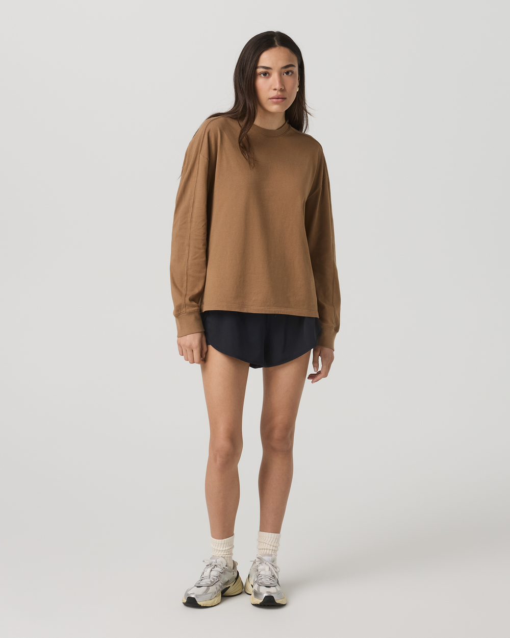 Long Sleeve Heavyweight Cotton Tee Women's Acorn Shirt | Vuori for sale
