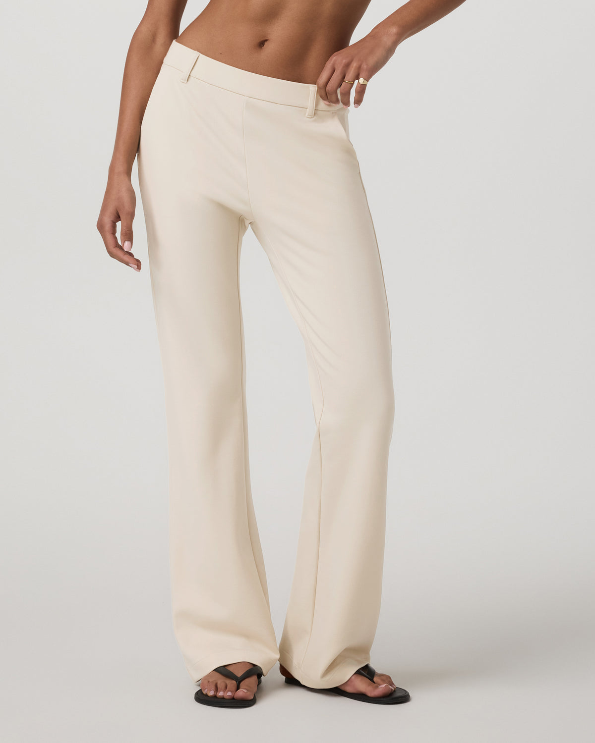 Maven Slim Bootcut Pant Women's Bone Bootcut Pants | Vuori shop